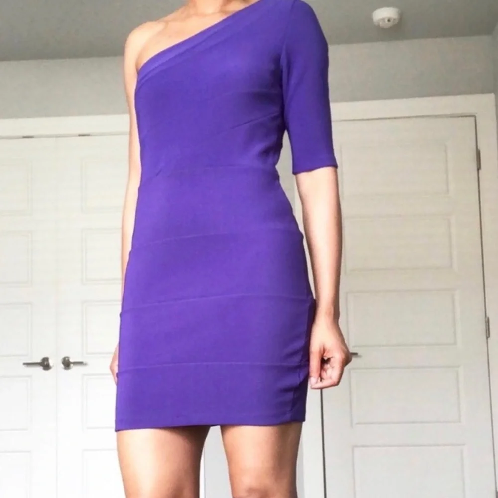 Dorothy Perkins Bandage Dress - Picture 2 of 6